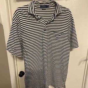 Polo. Medium navy and white strips